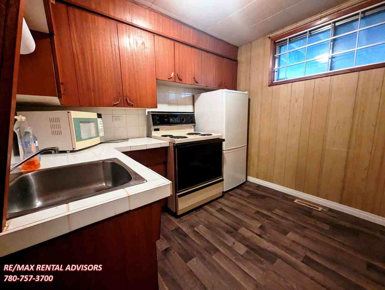 BSMT 12834 70 Street Northwest - Photo 2 of 7