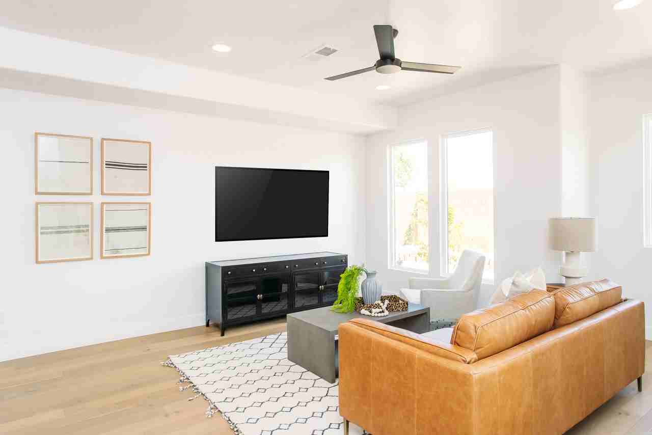 2693 E Wake Forest Ln #1 - Photo 5 of 15