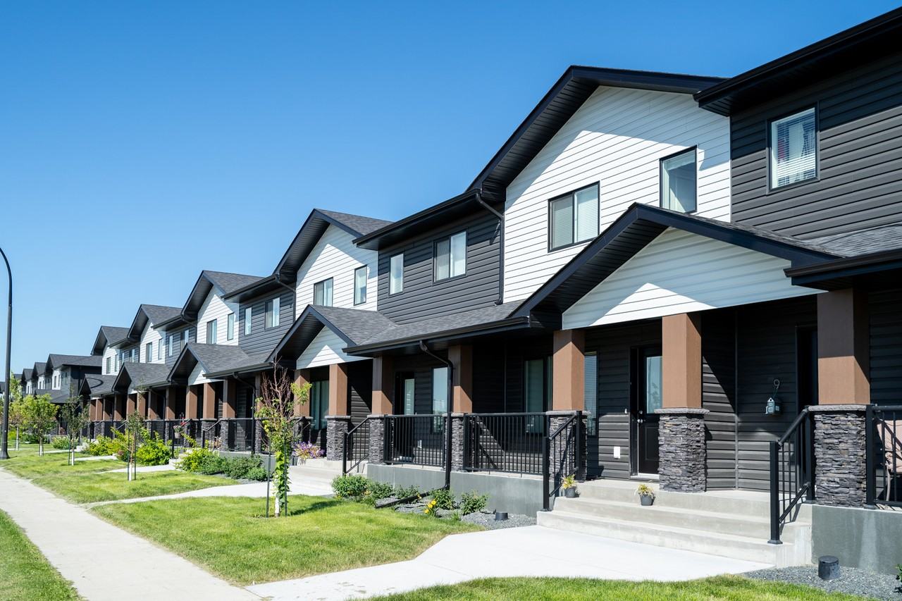 The One Townhouses Apartments 1 Tourond Creek Dr, St Adolphe, MB