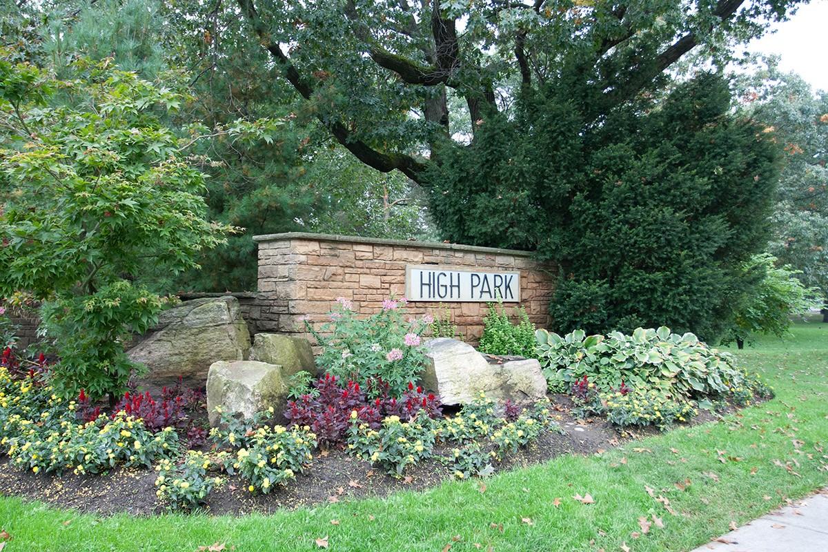 Grenadier Square at High Park Village - Photo 2 of 45