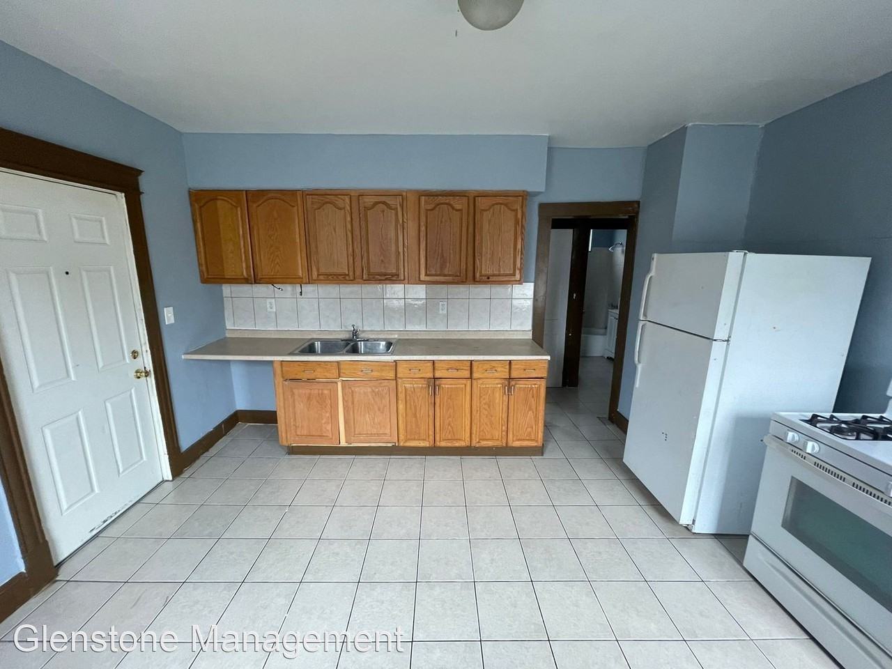 128 Elliott Avenue - Photo 3 of 5