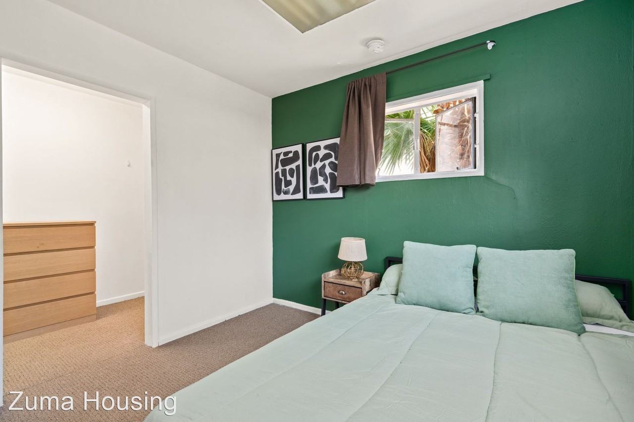 832 Hilgard Westwood Hall - Photo 3 of 29