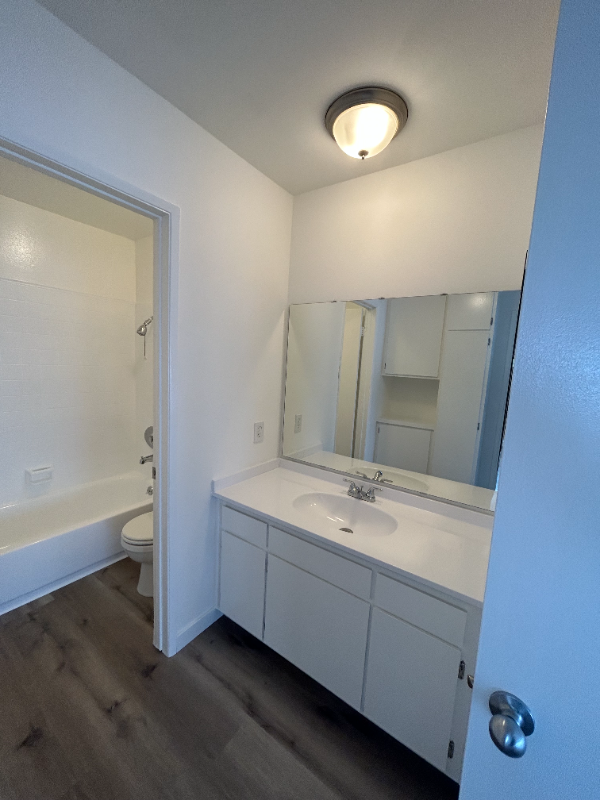 815 Crenshaw Blvd #202 - Photo 5 of 7