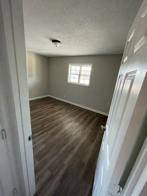 1410 Talbotton Rd - Photo 6 of 11