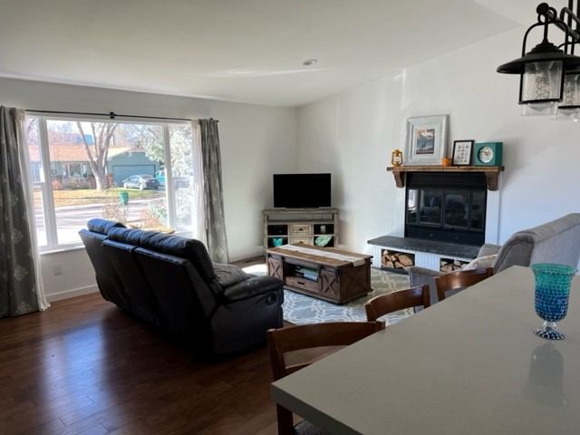 3024 Alamo Ave - Photo 3 of 15