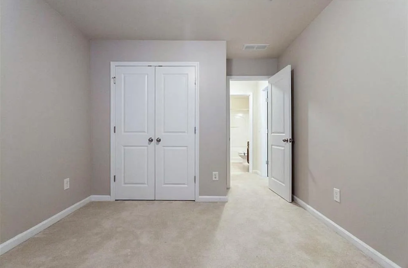 3401 Thornbridge Dr - Photo 3 of 8