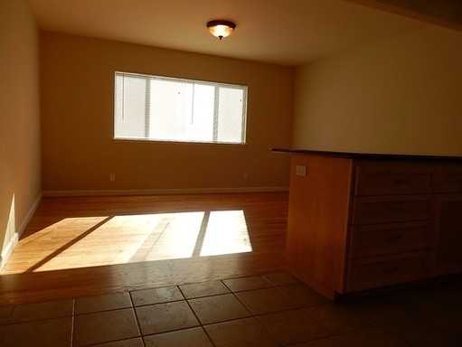 26222 Palmetto Pl - Photo 2 of 8