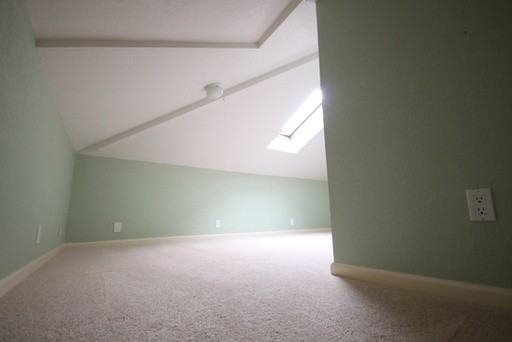 220 Sleeper Ave - Photo 3 of 23