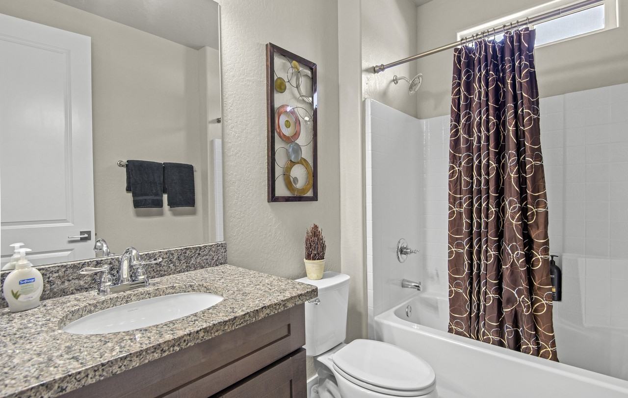 2930 S Pardo Calle #1 - Photo 6 of 38