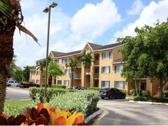 Palmetto Place - Photo 5 of 37
