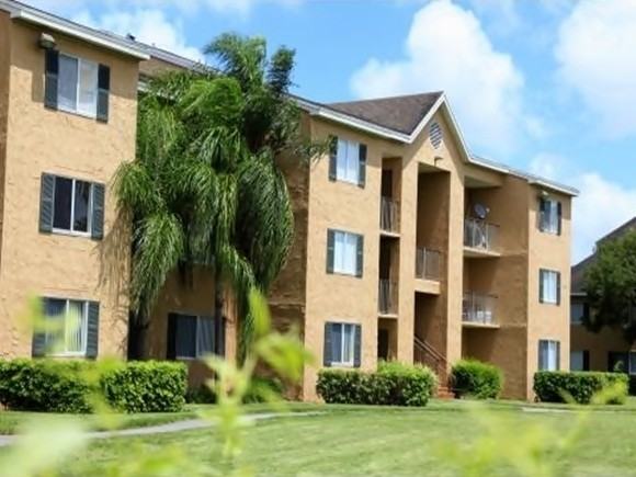 Palmetto Place - Photo 2 of 37