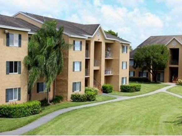 Palmetto Place - Photo 4 of 37