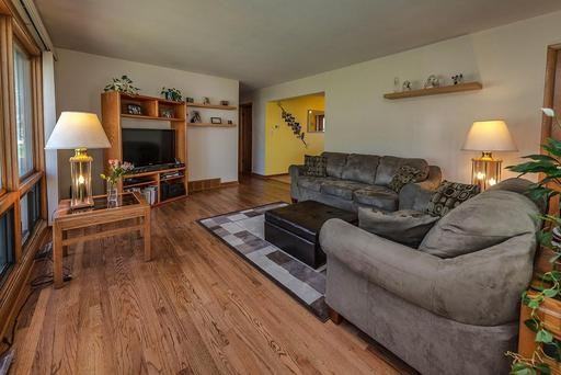 11407 W Mt Vernon Ave - Photo 2 of 4