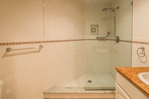 11 Vine St - Photo 3 of 28