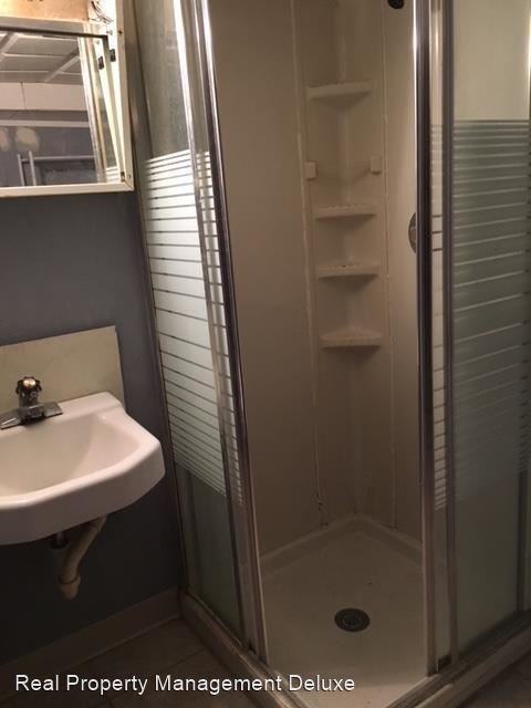 1806 S 6th St - Photo 3 of 14