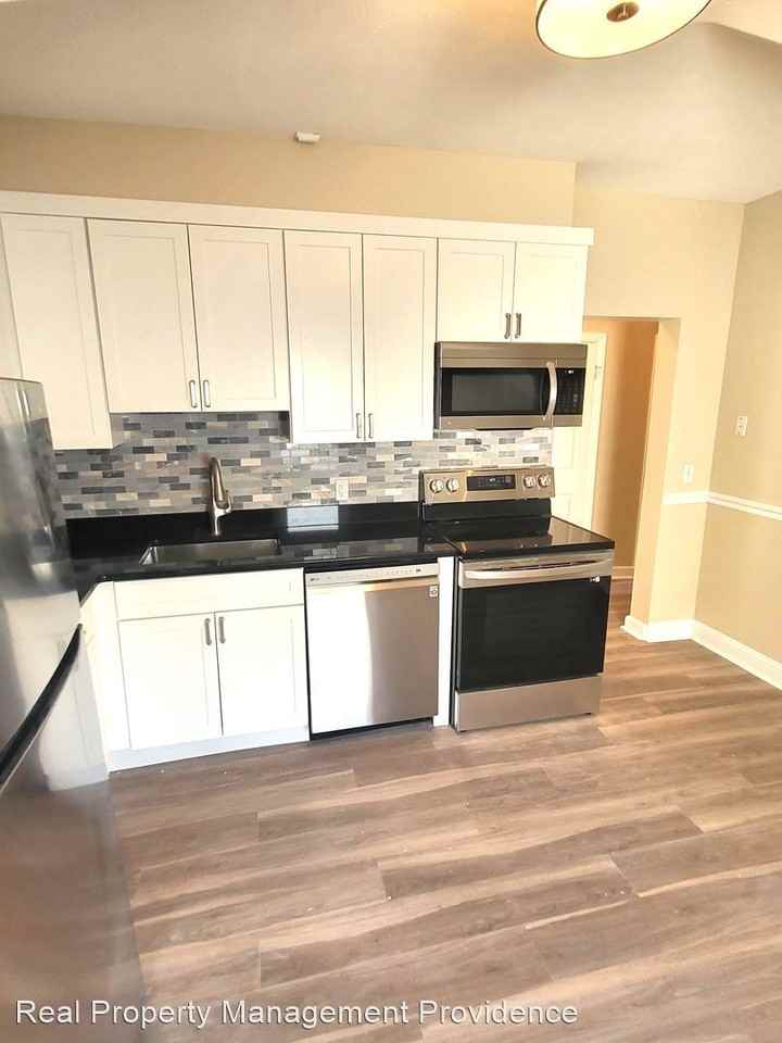 50-52 East George Street - Photo 3 of 8
