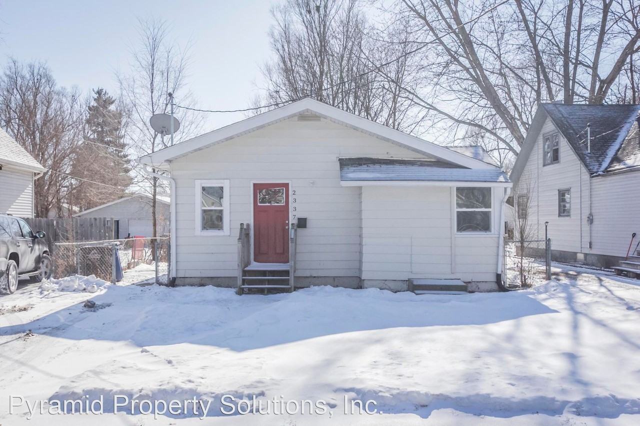 2337 E Grand Ave - Photo 2 of 20