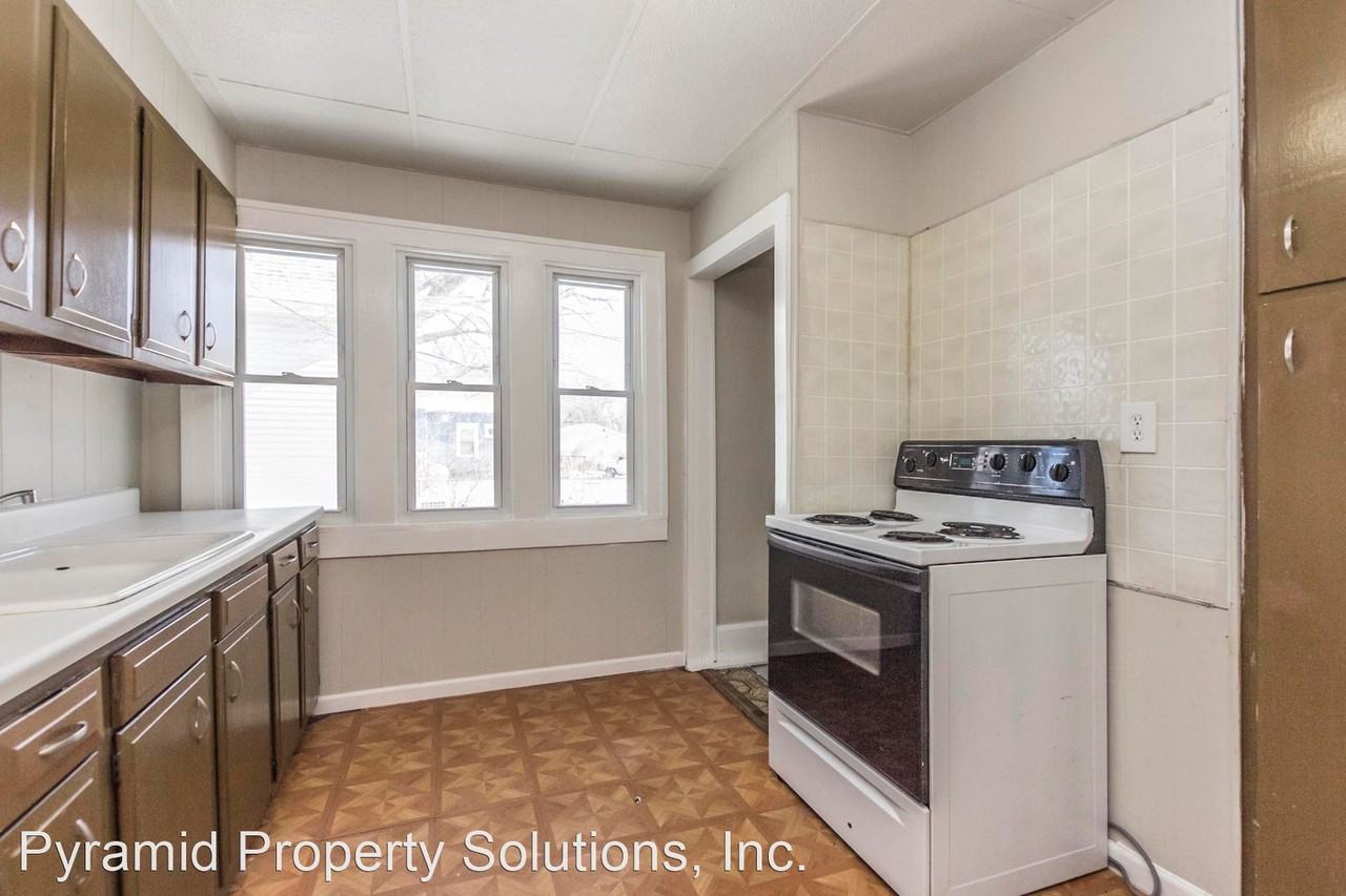2337 E Grand Ave - Photo 3 of 20