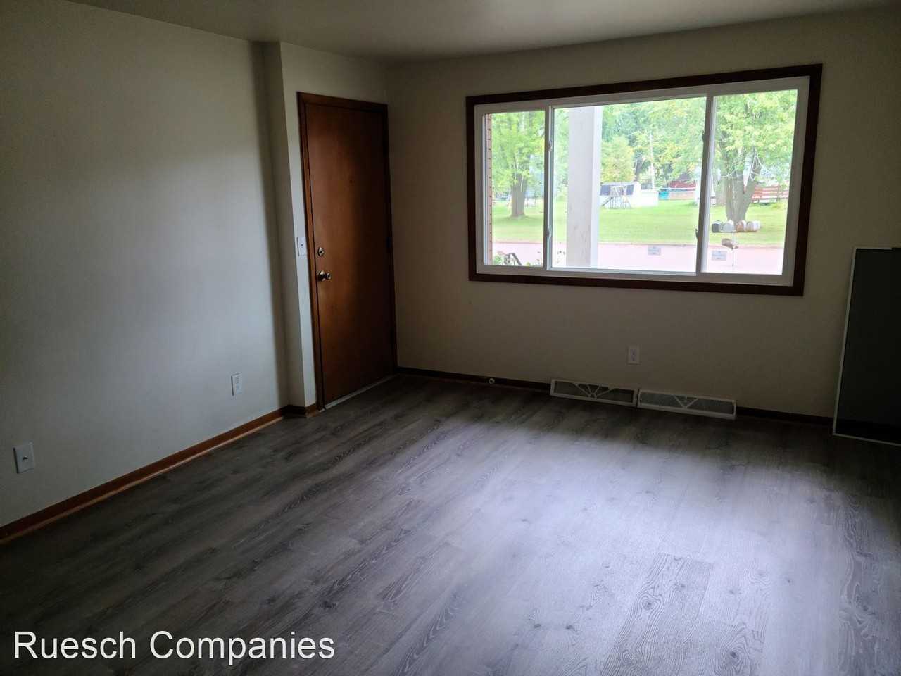 1630 23rd Avenue South 101-102, 201-202 - Photo 2 of 4