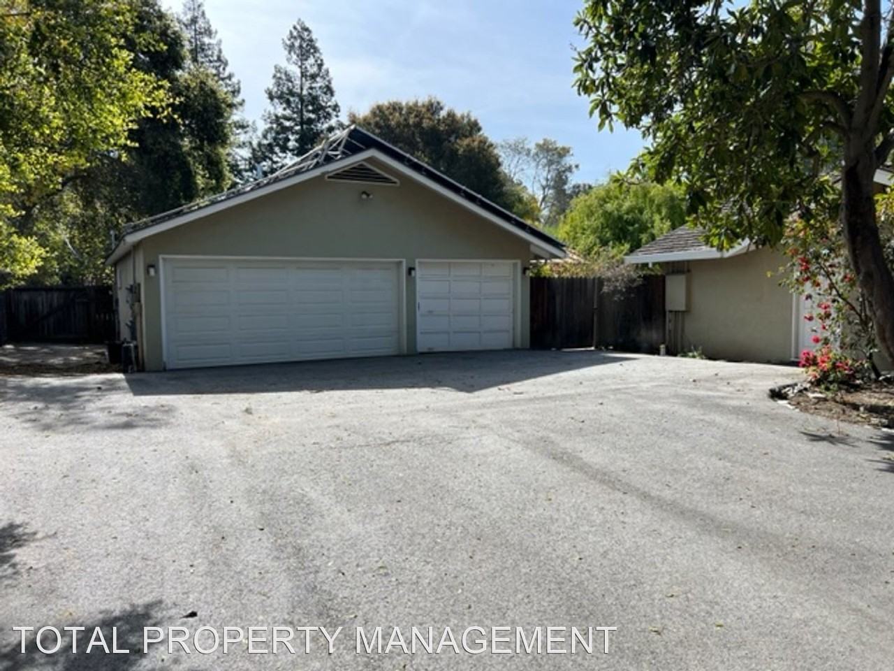 43 Adam Way - Photo 3 of 17