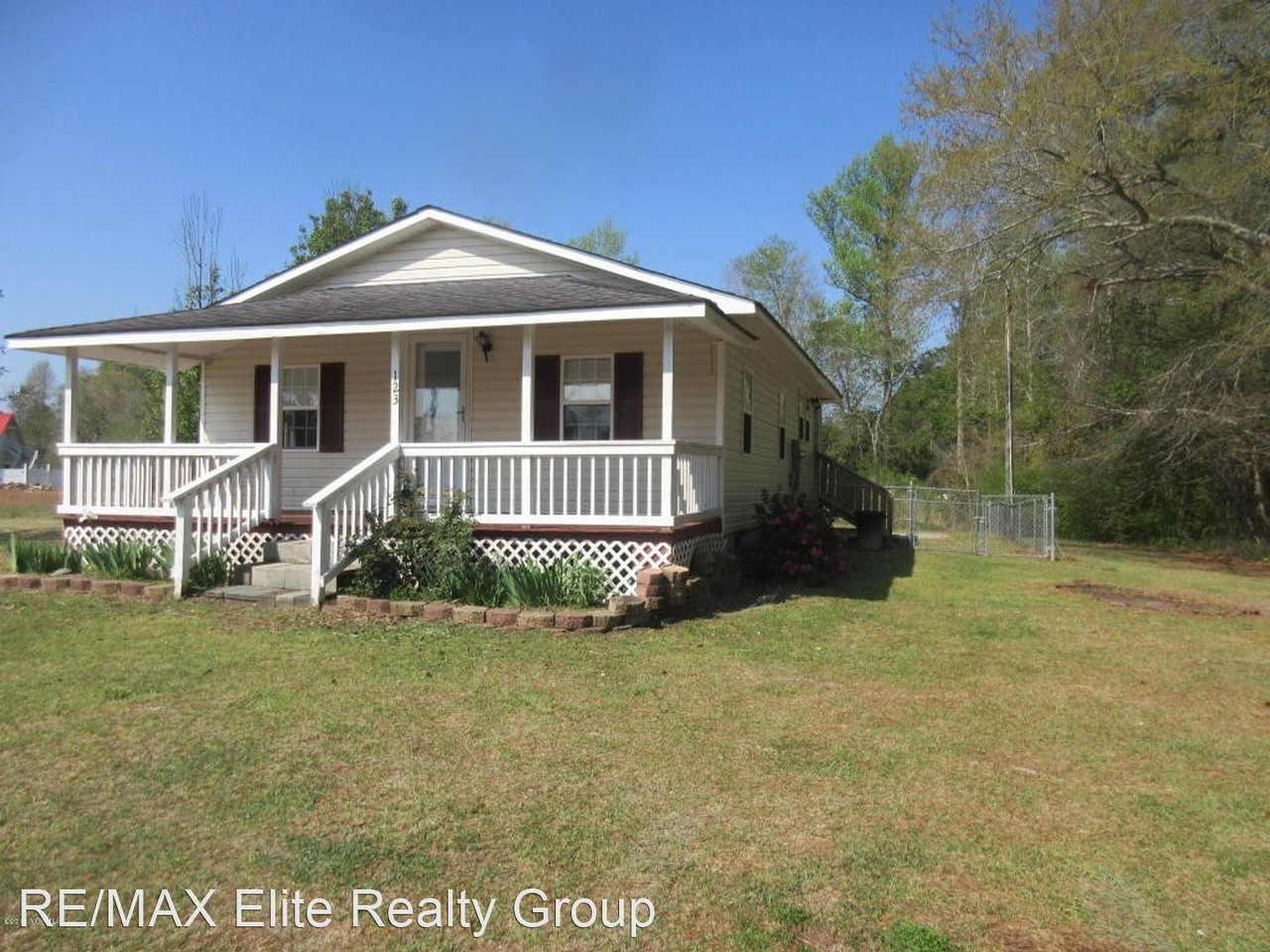 123 Joseph Ln - Photo 2 of 14