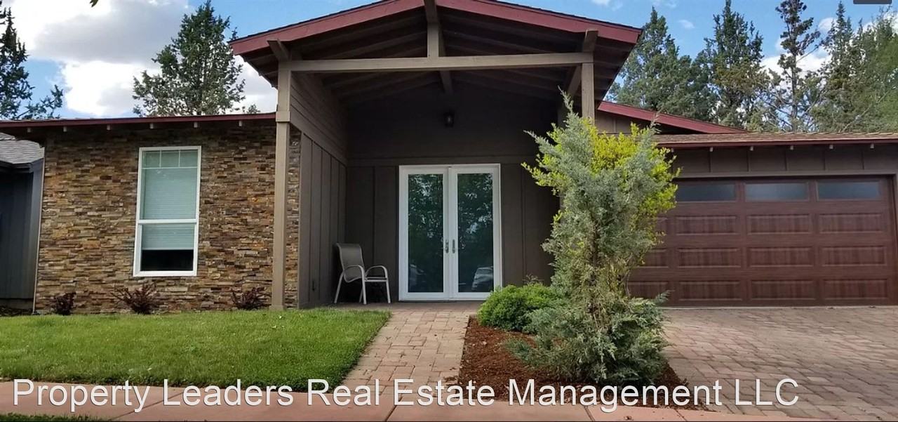 20634 Silas Dr - Photo 3 of 13