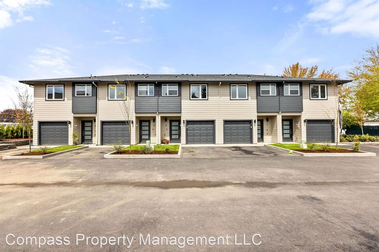 Twenty Two Park View Townhomes Apartments 2828 22nd Ave 2832, Forest