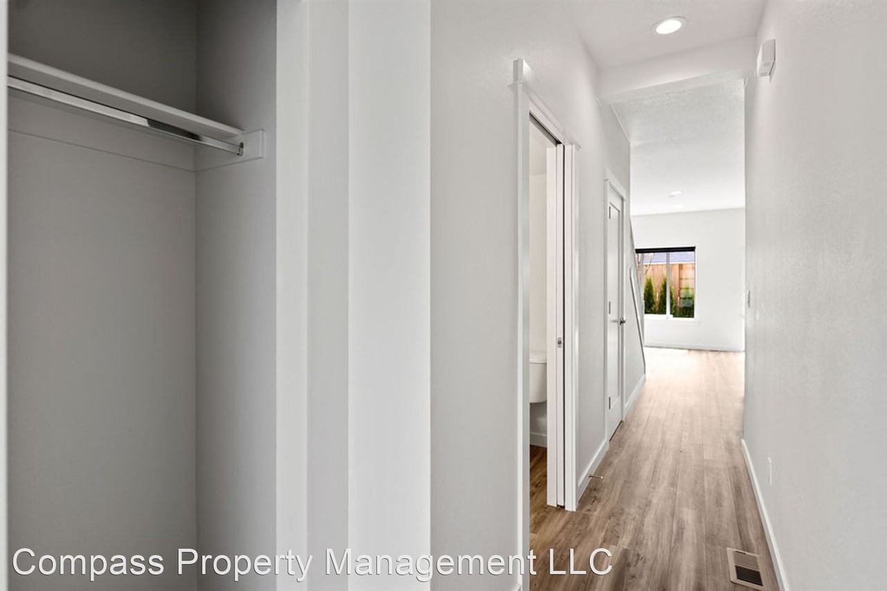 Twenty Two Park View Townhomes - Photo 3 of 50