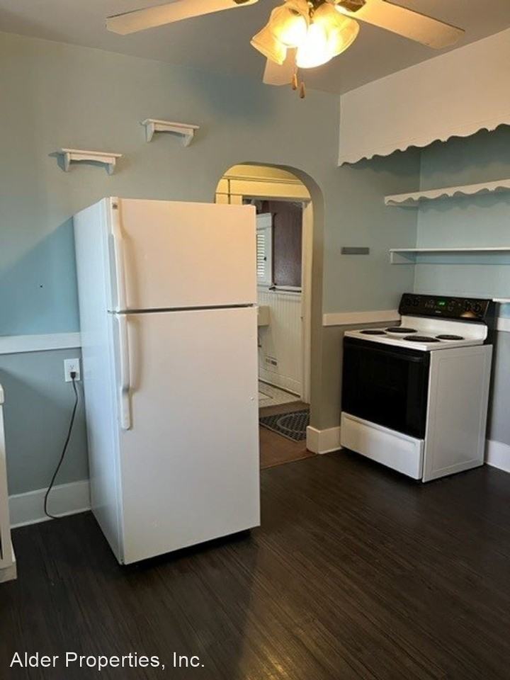 107 Burns St - Photo 2 of 12