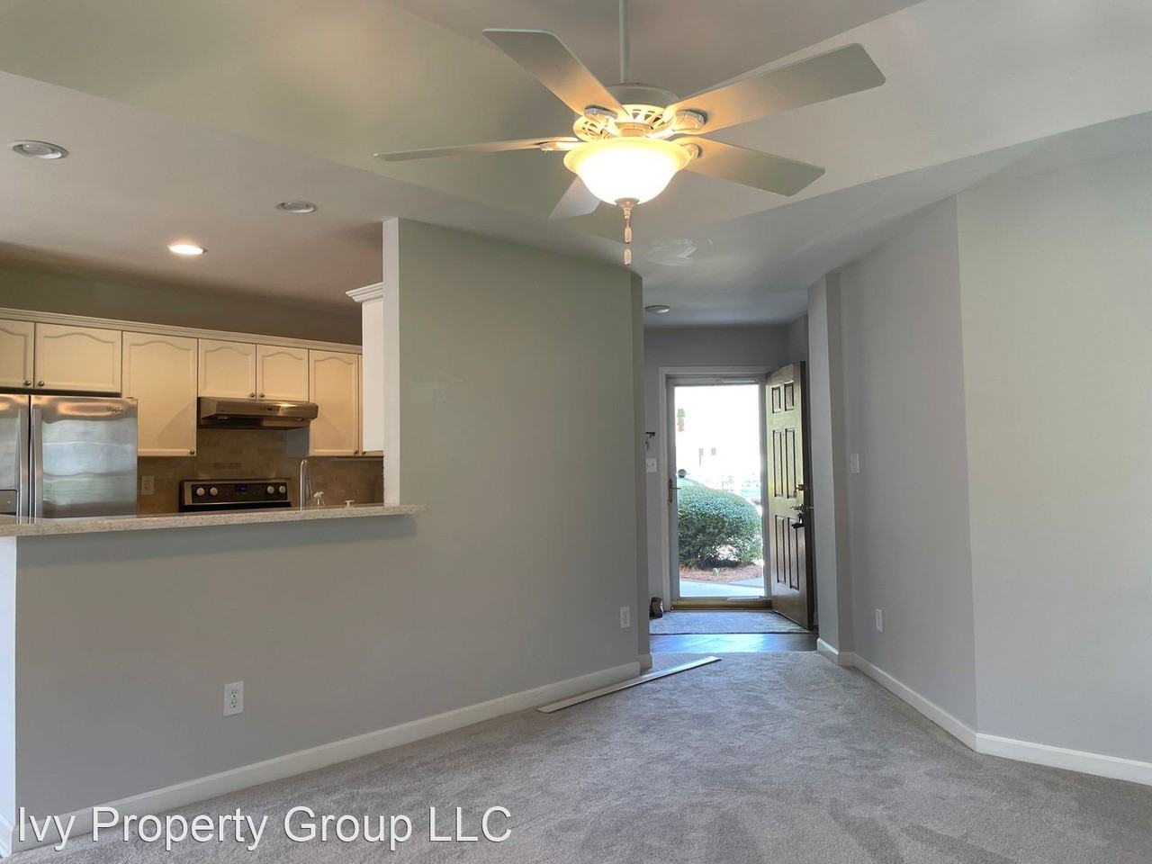 109 Oak Village Pkwy - Photo 3 of 38