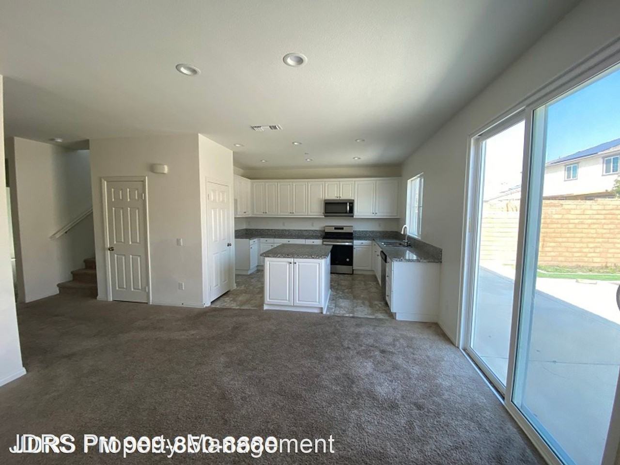 3411 E Orange Blossom Way - Photo 3 of 15