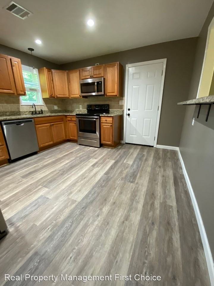 19 Candlestick Ln - Photo 2 of 22