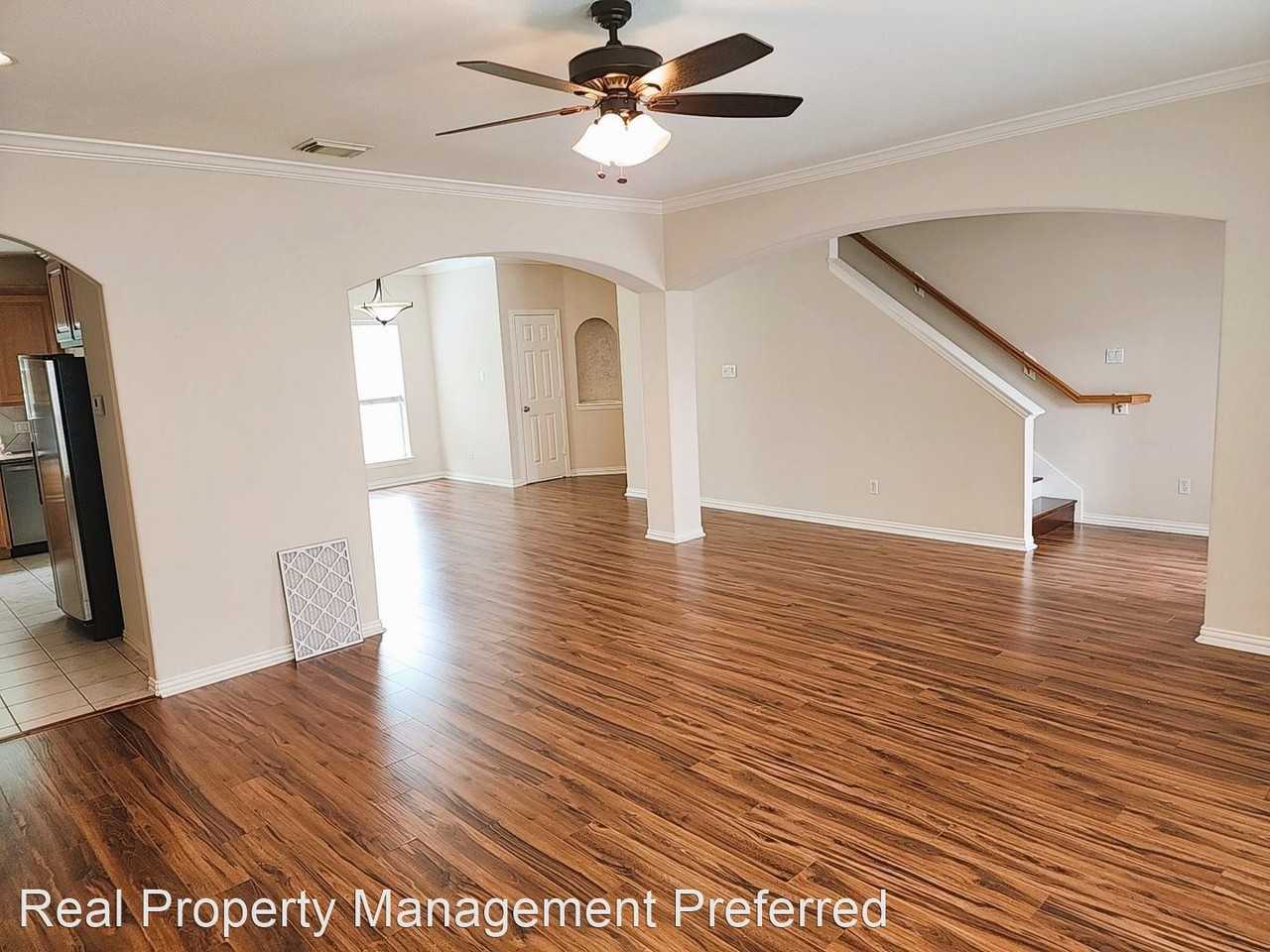 7106 Harmony Cv - Photo 3 of 44