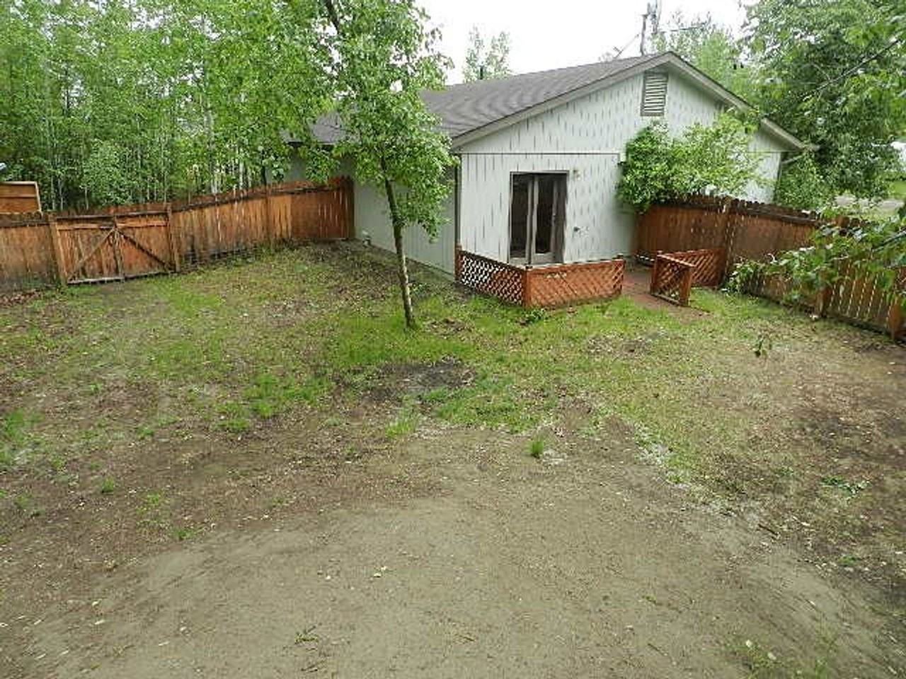2084 Mavencamp Cir - Photo 2 of 14