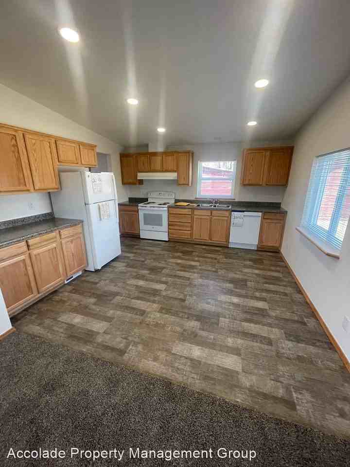 7293 Kittitas Hwy - Photo 3 of 13
