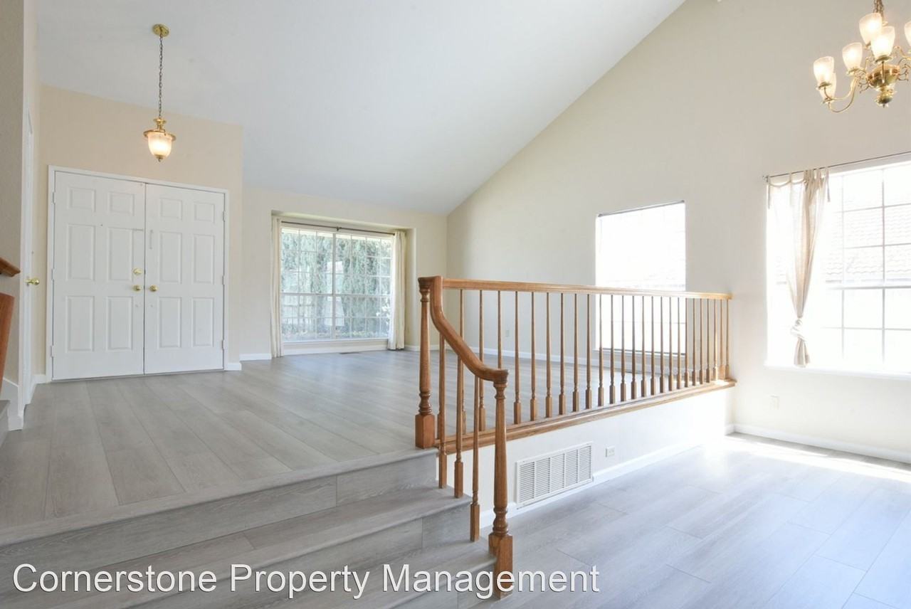 803 Salt Lake Dr - Photo 2 of 18