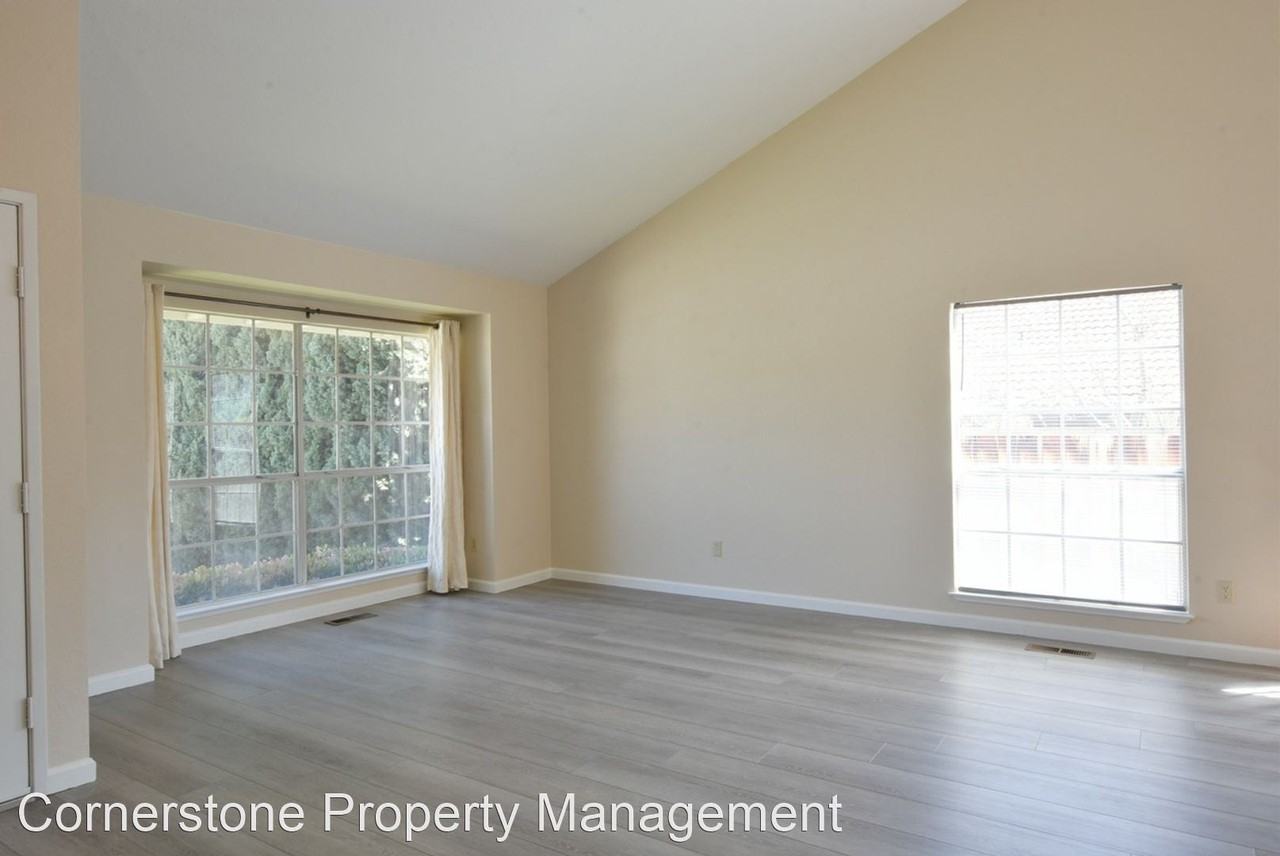 803 Salt Lake Dr - Photo 3 of 18