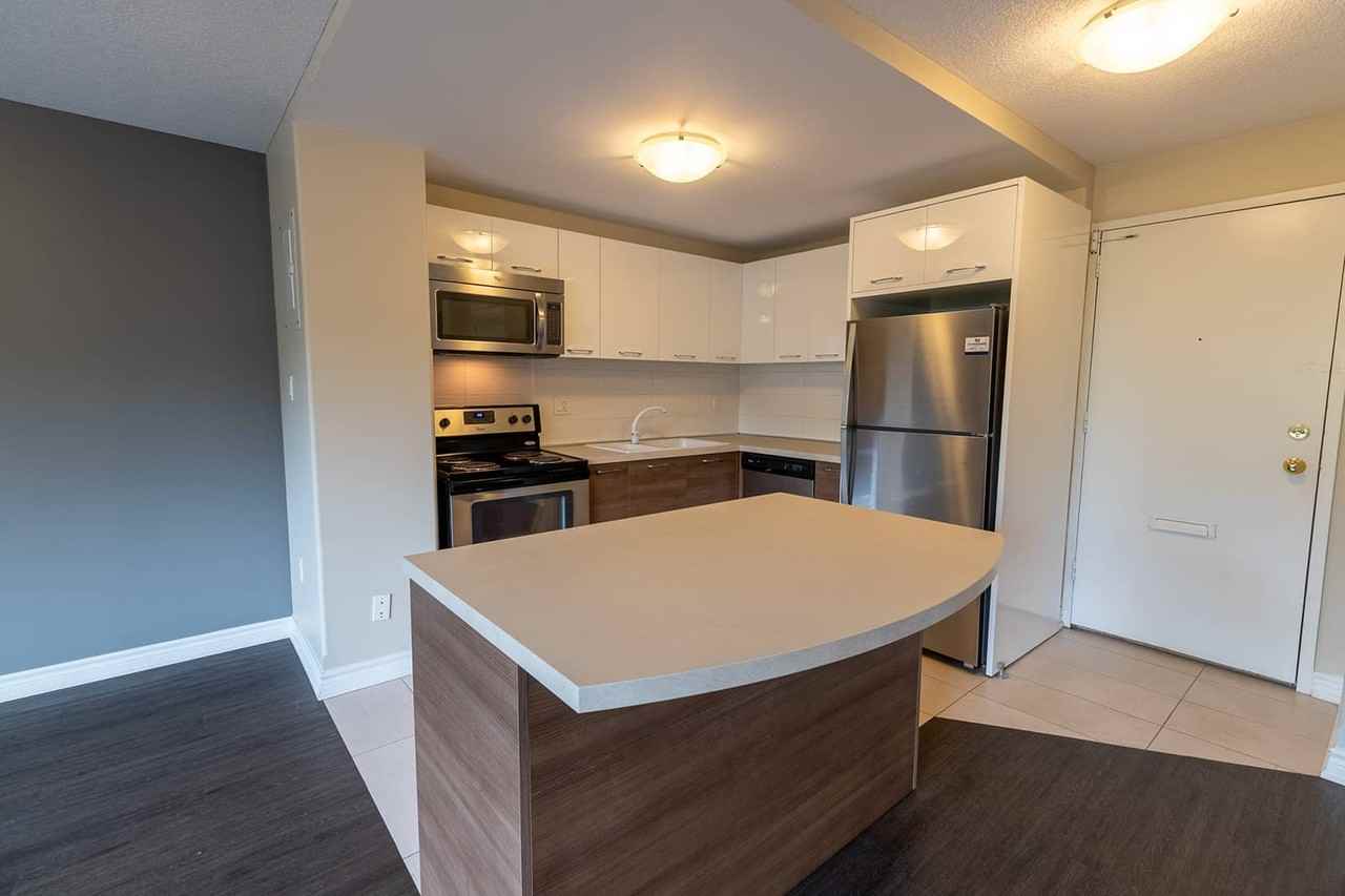 375 Scott Street Apartments 375 Scott St, St. Catharines, ON L2M 3W3