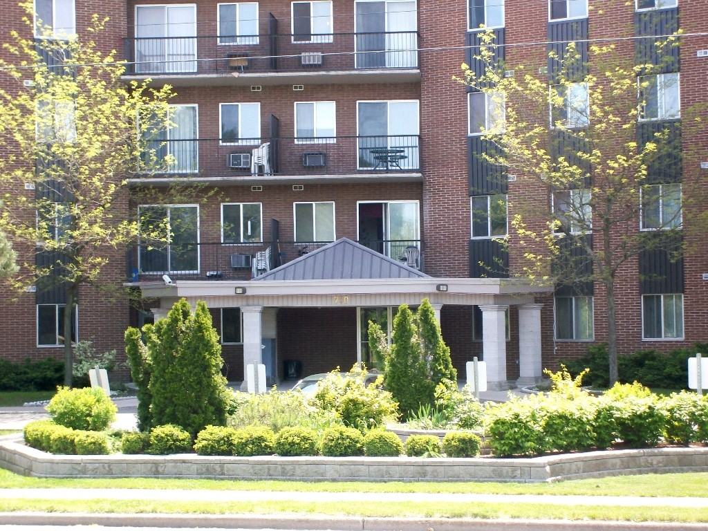 Riverview Towers Apartments 750 Wallace St, ChathamKent, ON N8A 4Y1