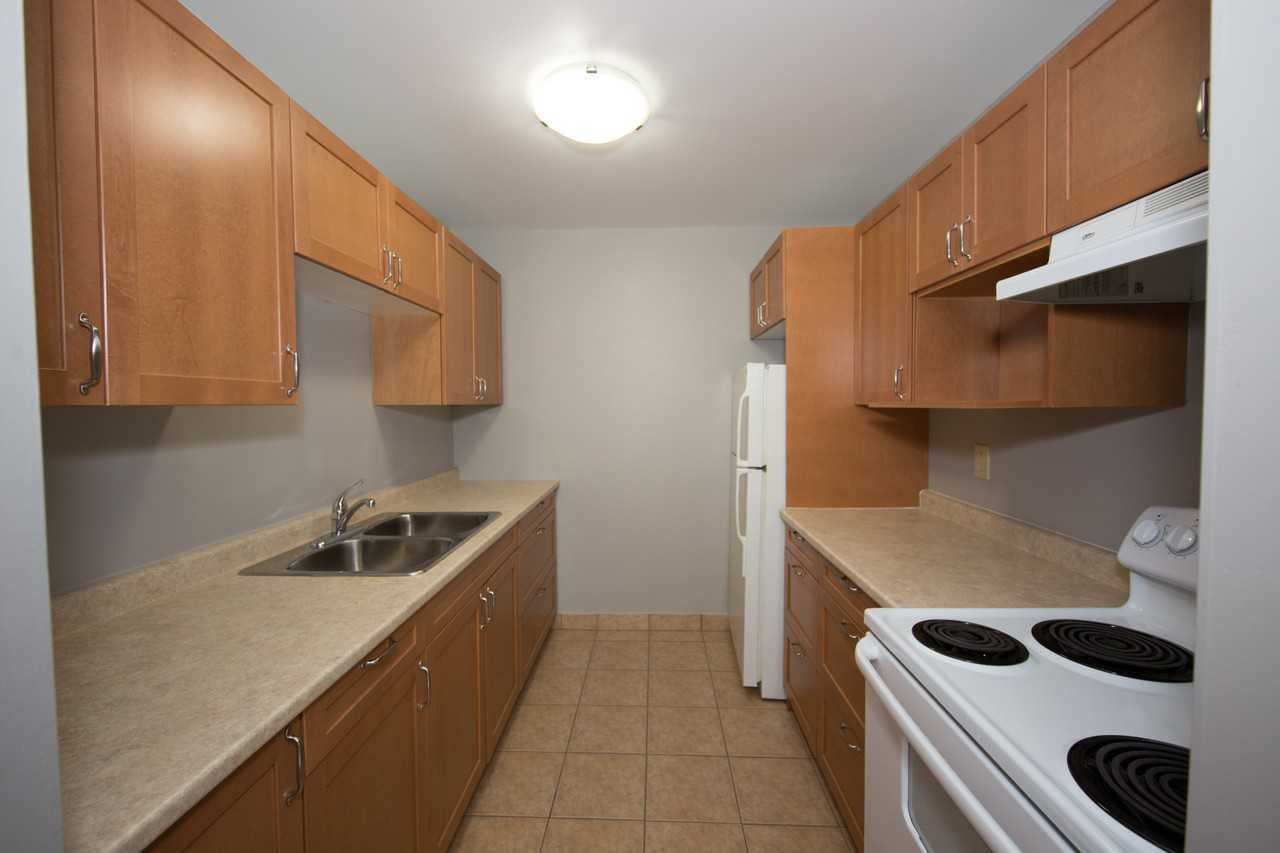 2100 Regent Street - Photo 7 of 29