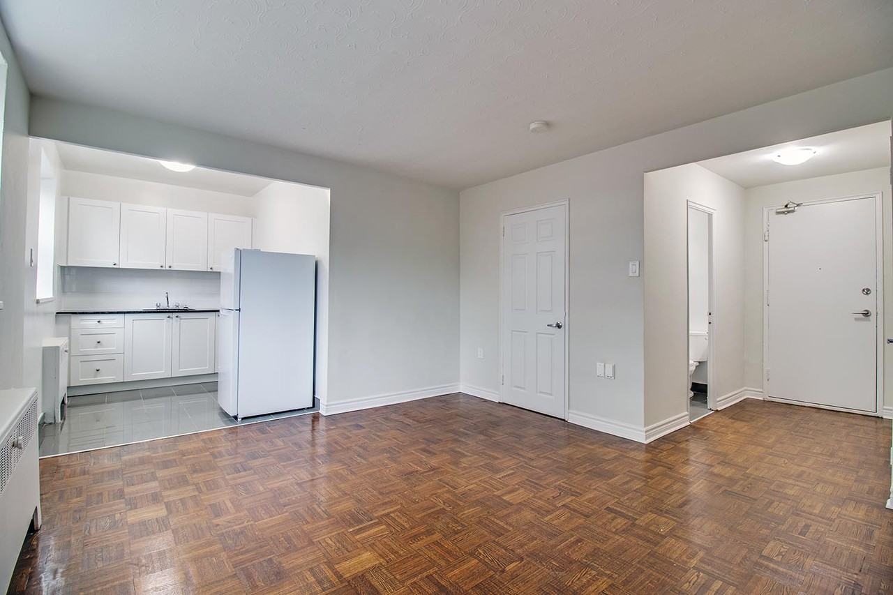 222 Wellesley Street East Apartments 222 Wellesley St E, Toronto, ON