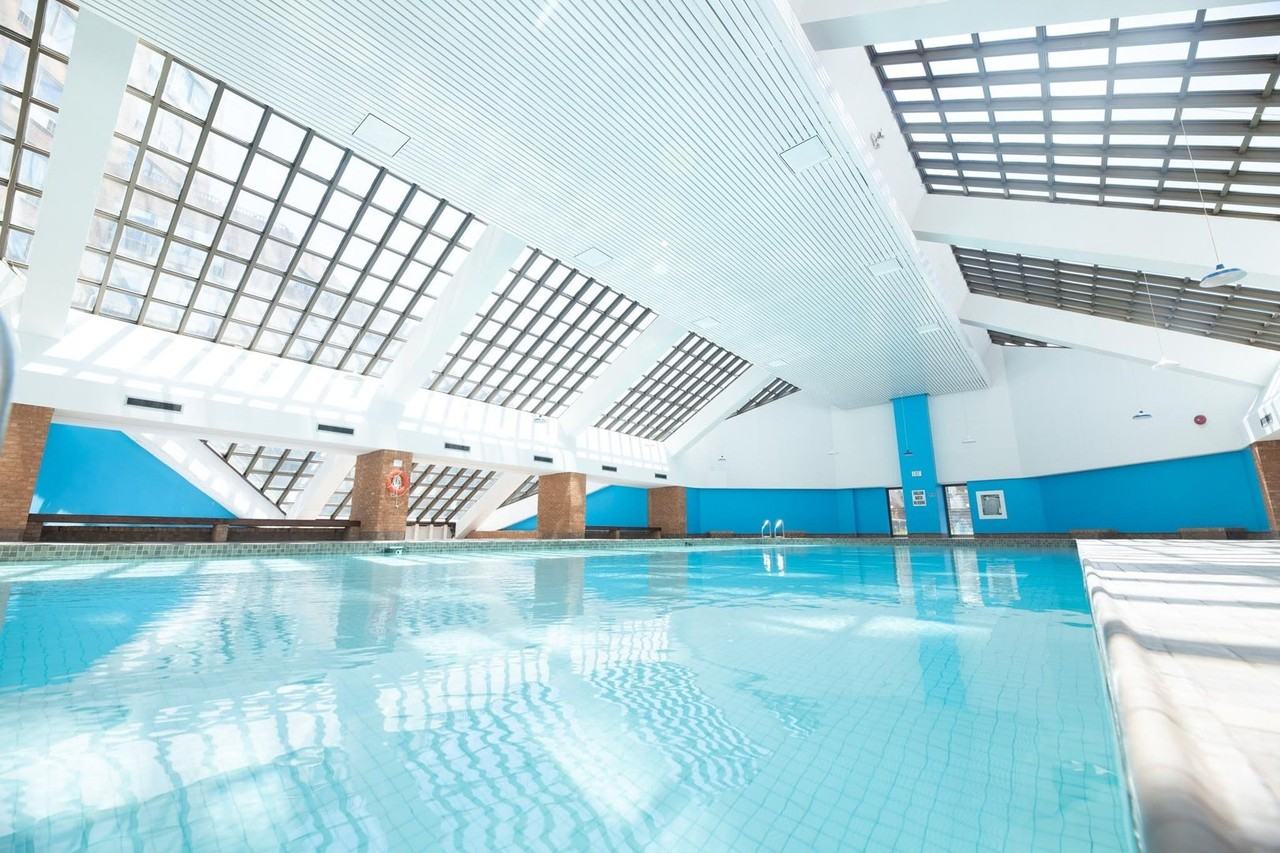 The Crossways Complex Apartments 2360 Crossways B Apartment Bldg