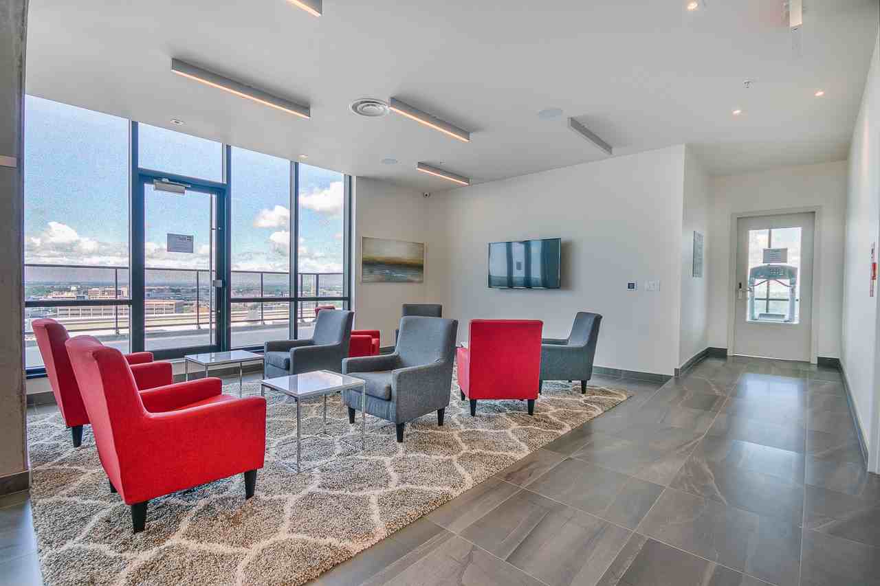 Vue Phase 5 - Photo 3 of 10