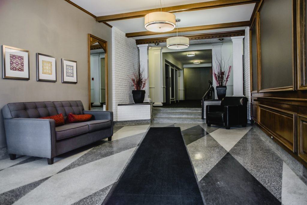 Hampton House Apartments 333 Wellington Cres, Winnipeg, MB R3M 0A1