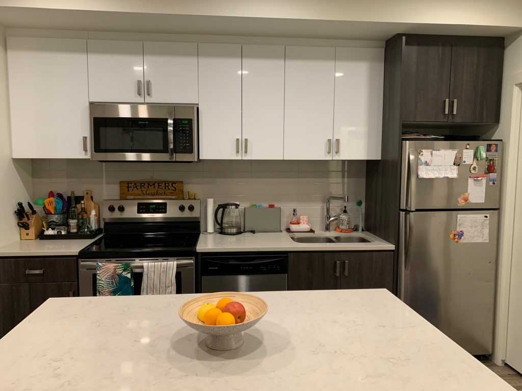 570 Stradbrook - Photo 3 of 11