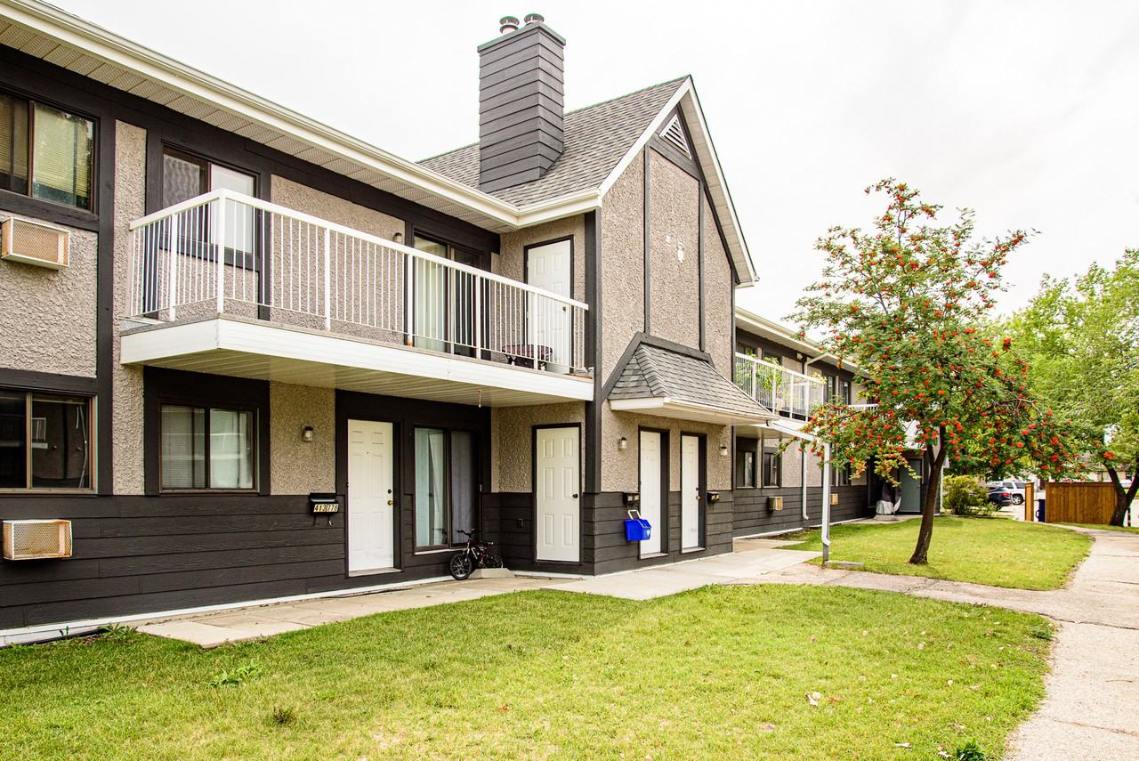 Polo Club - Photo 2 of 15