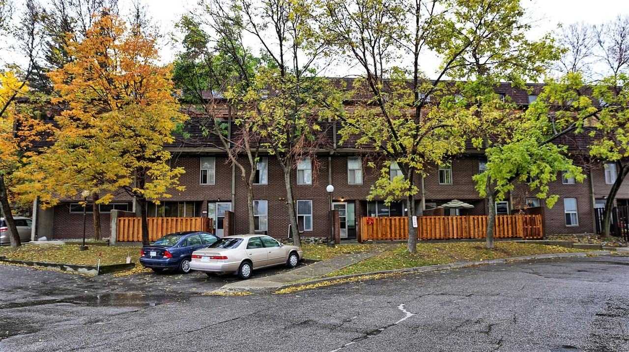 Cityview Gardens - Photo 3 of 33