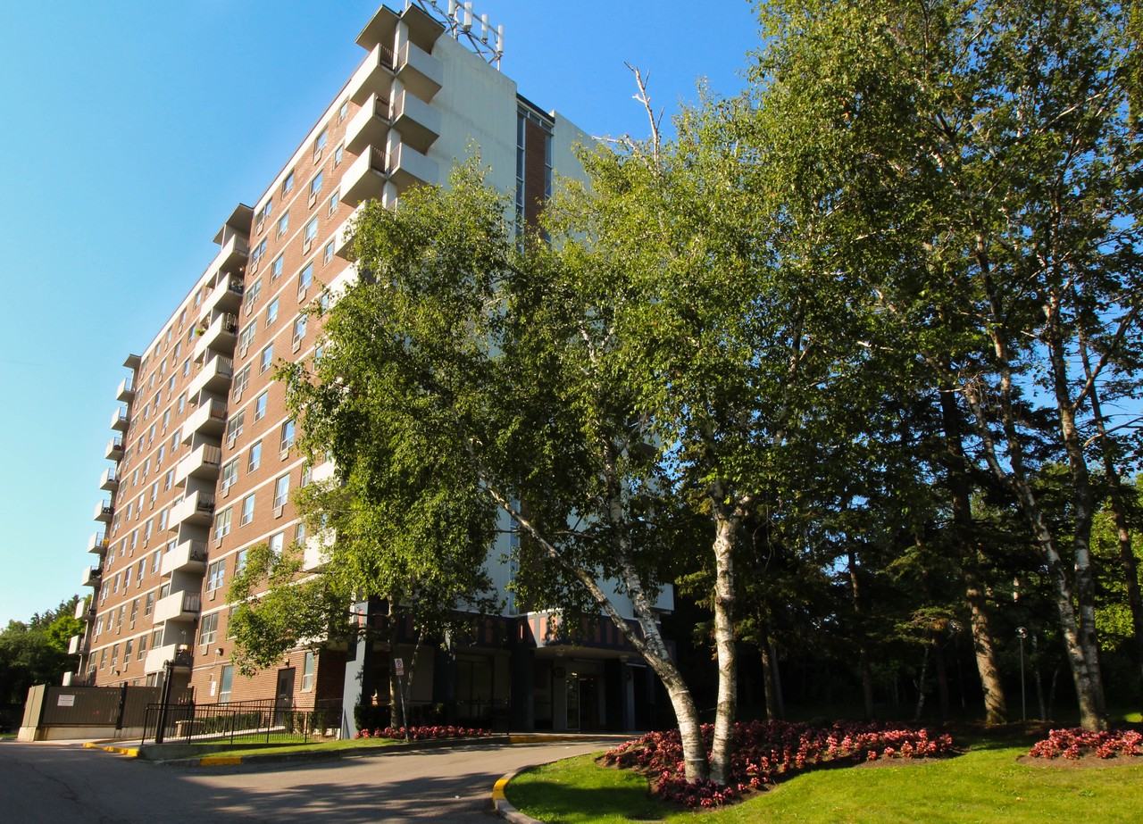 715 Finch Ave Apartments in Bathurst Manor, Toronto, ON M3H 4X7 Zumper