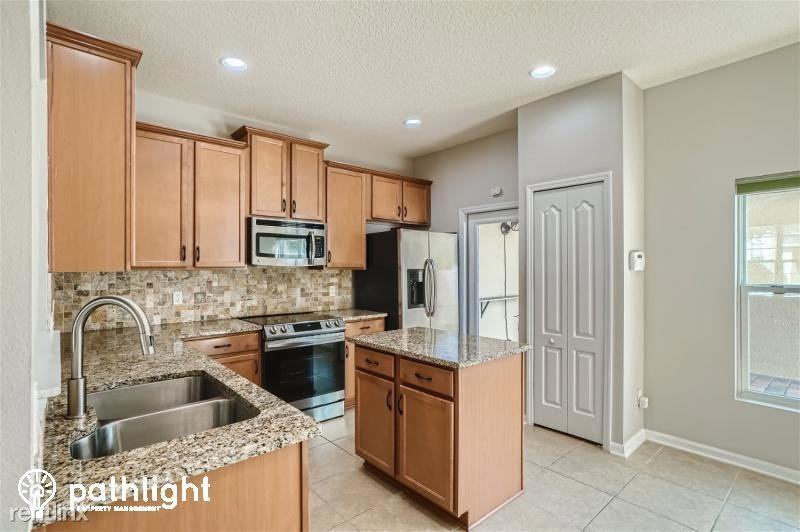 502 Rainbow Springs Loop - Photo 3 of 18