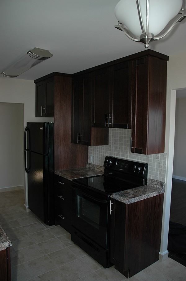 387 Edison Avenue - Photo 3 of 6